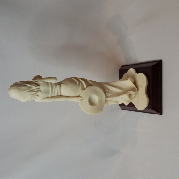 𝅺f.a.r.o. Collection Bride Vivian Statute Italy Wooden Platorm - Picture 6 of 14